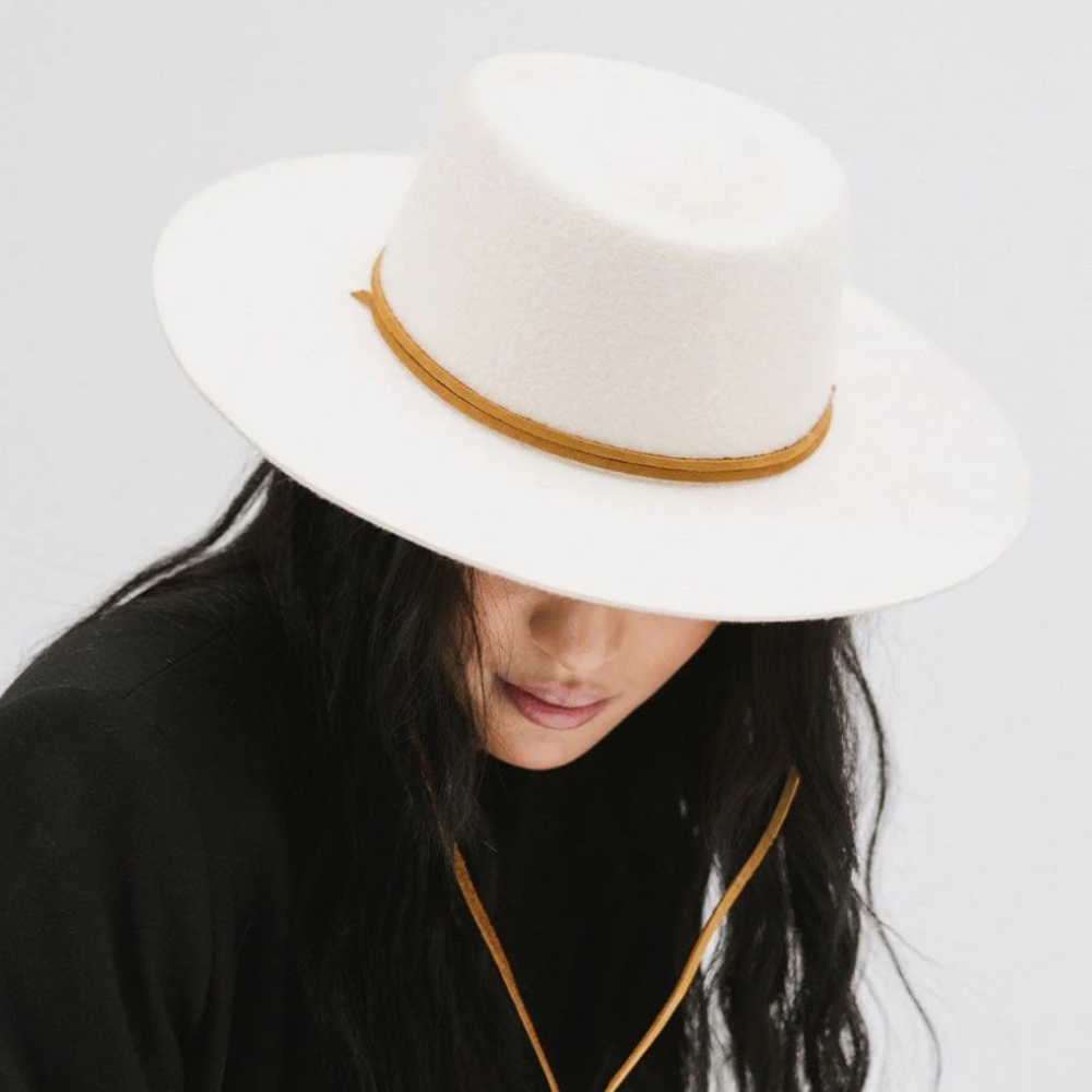 Gigi Pip Wren Telescope Crown Hat - Off White